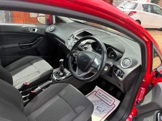 /photos/8717/63c7d247-a26b-0b93-e7f9-f4349665da2a_i320x240.jpg