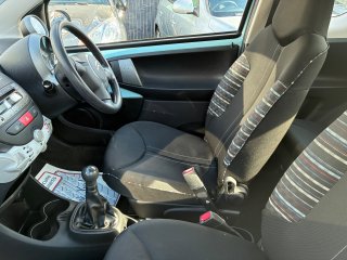 /photos/8717/8e8efce8-3350-872c-a3b9-0ace27054cf7_i320x240.jpg