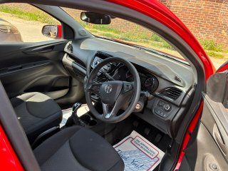 /photos/8717/ea183b6e-e100-c5bd-7aca-d241d1dbbe76_i320x240.jpg