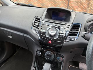 /photos/8717/f7b0409f-0b80-7947-a5ea-0c111ce90cad_i320x240.jpg